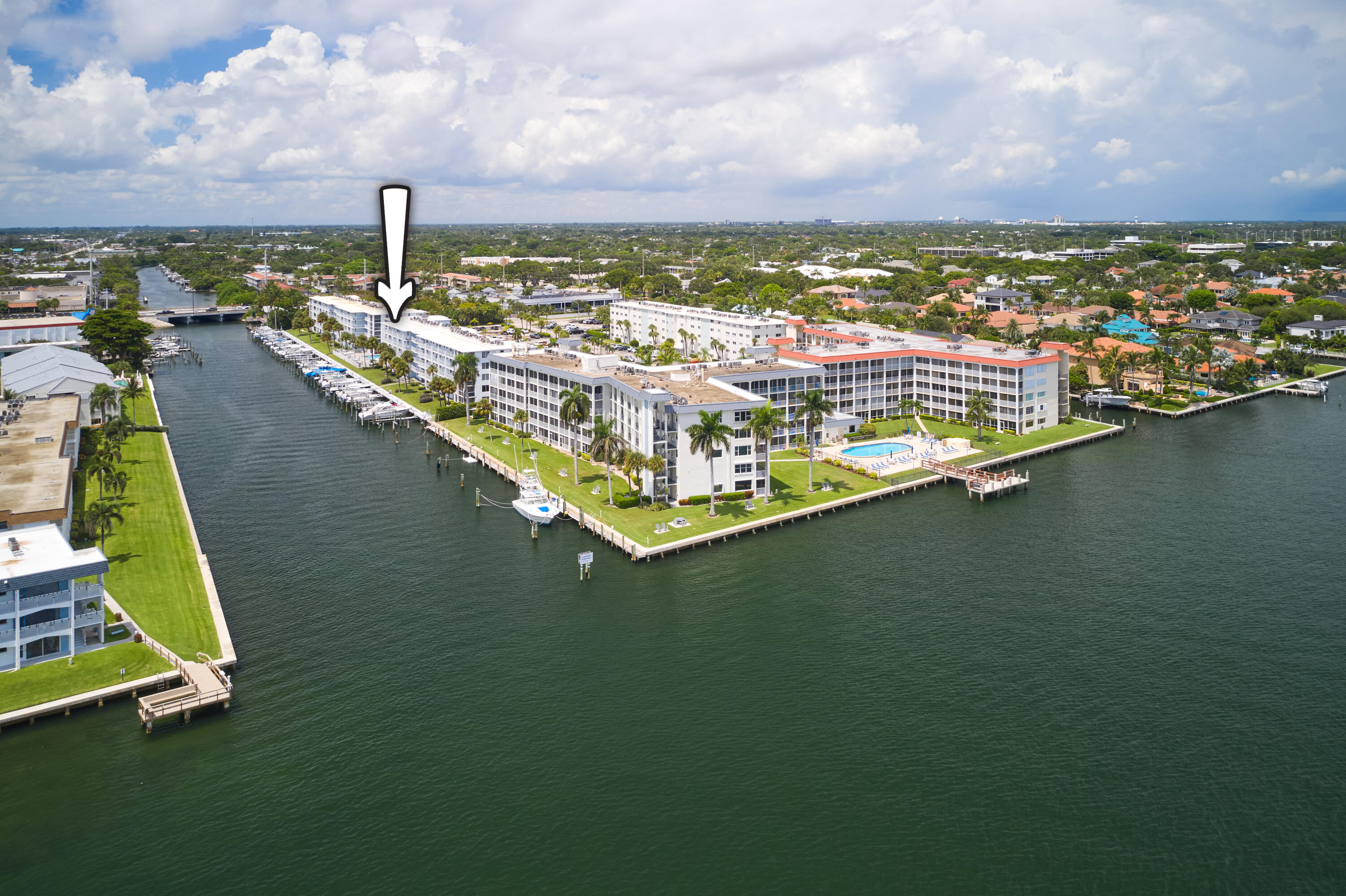104 Paradise Harbour Boulevard 402 Property Photo 1