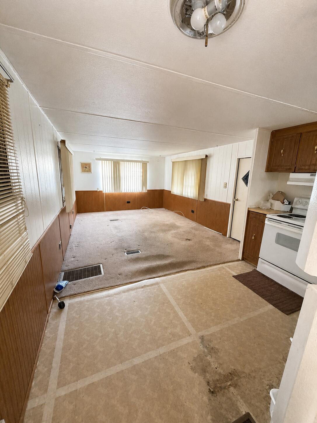 4133 Mocking Bird Drive Property Photo 4