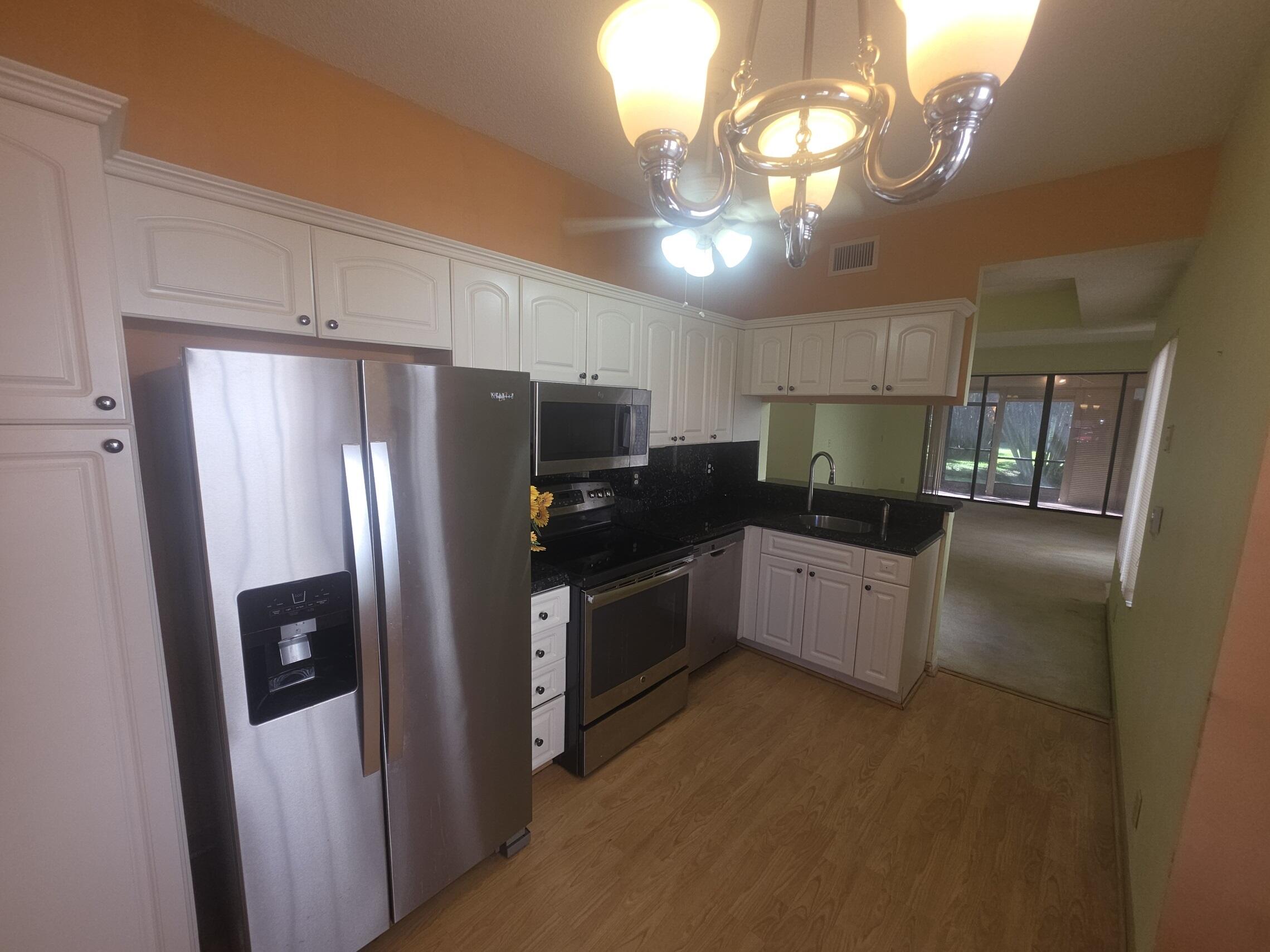 7852 Lexington Club Boulevard B Property Photo 6
