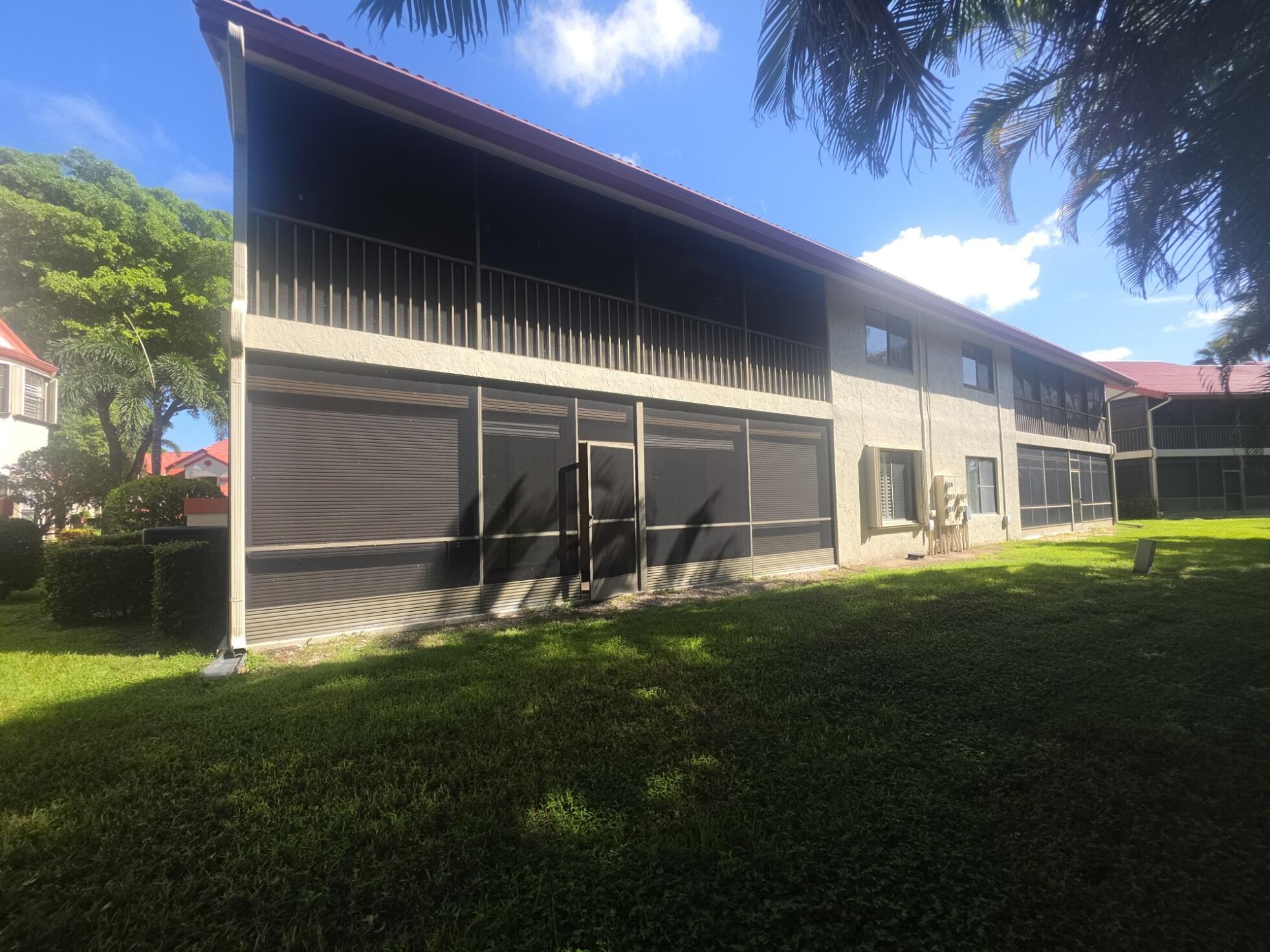 7852 Lexington Club Boulevard B Property Photo 20