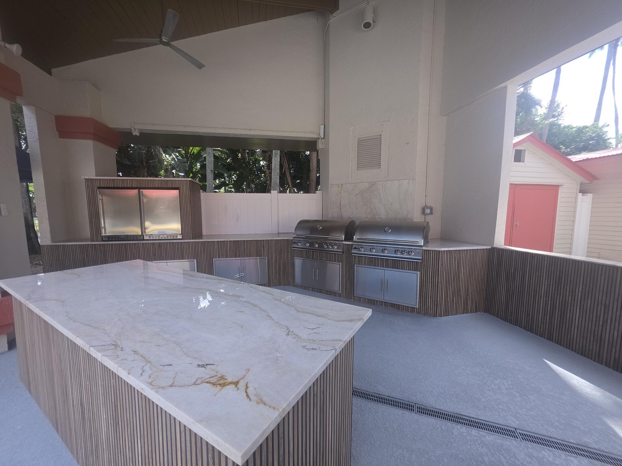 7852 Lexington Club Boulevard B Property Photo 27
