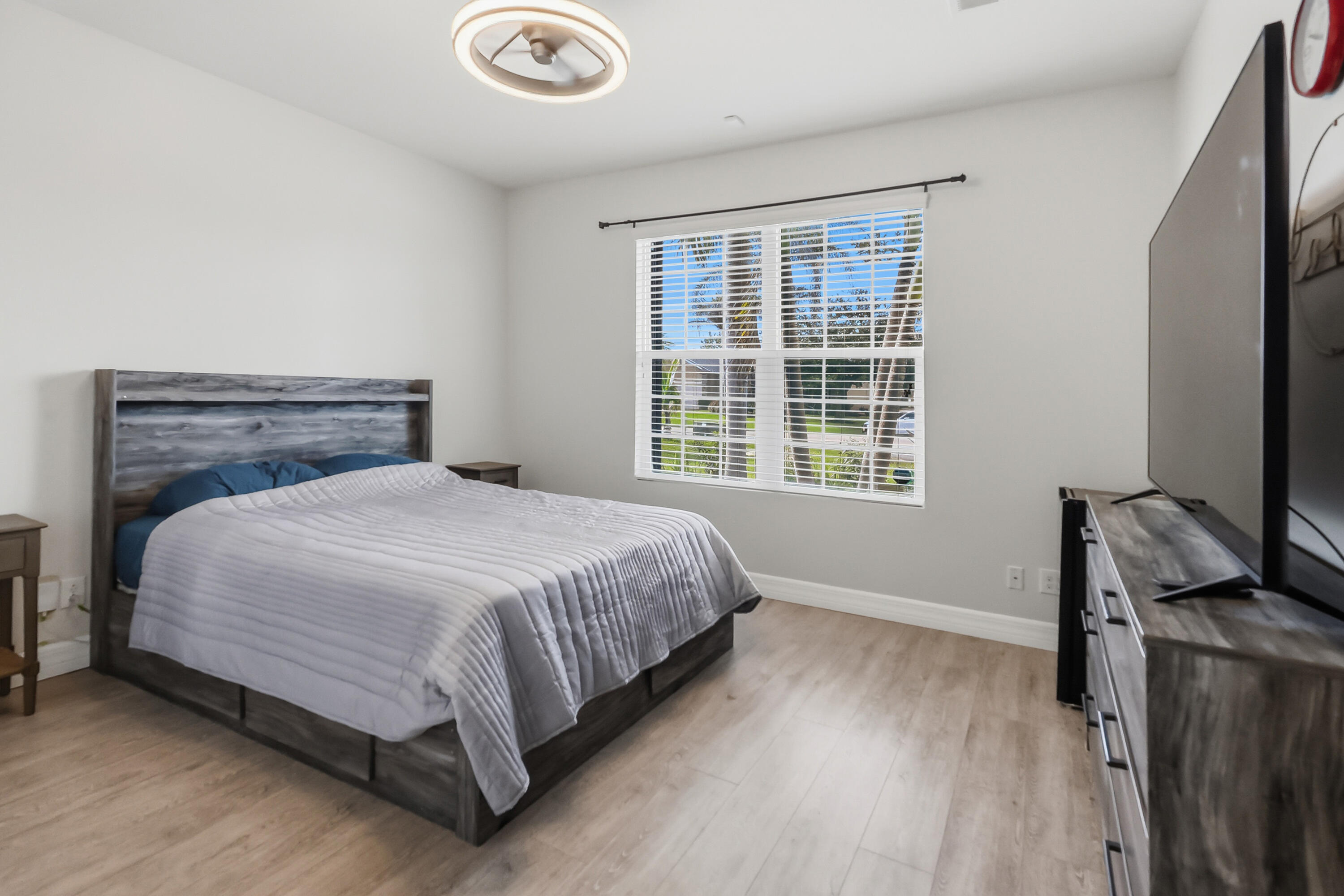 6460 Palm Place Property Photo 18