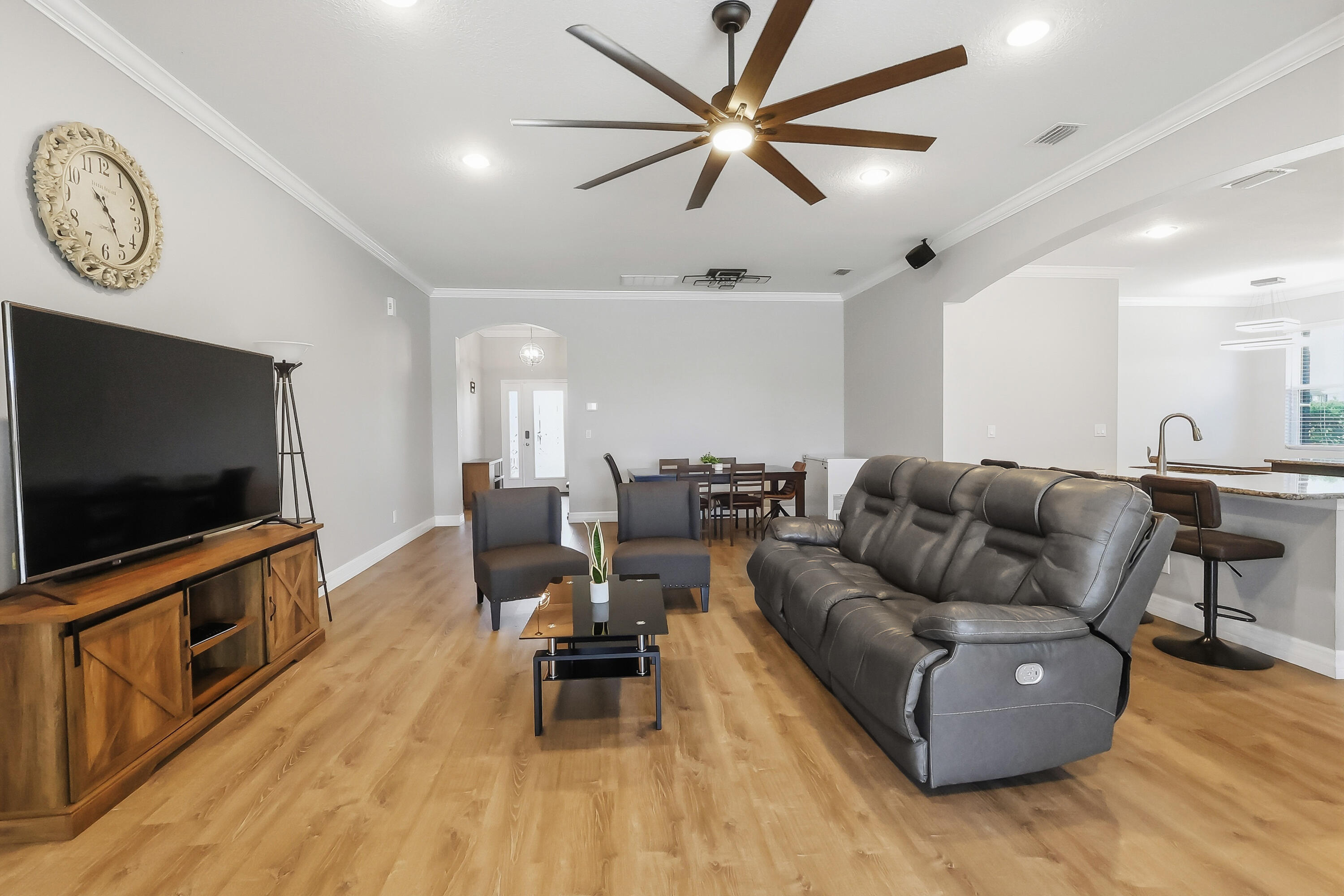 6460 Palm Place Property Photo 22