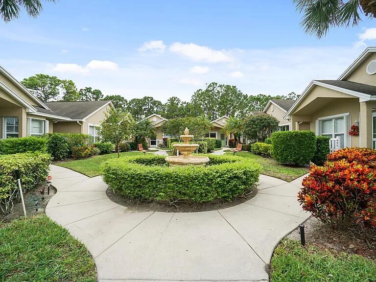 613 Nw San Remo Circle Property Photo 1