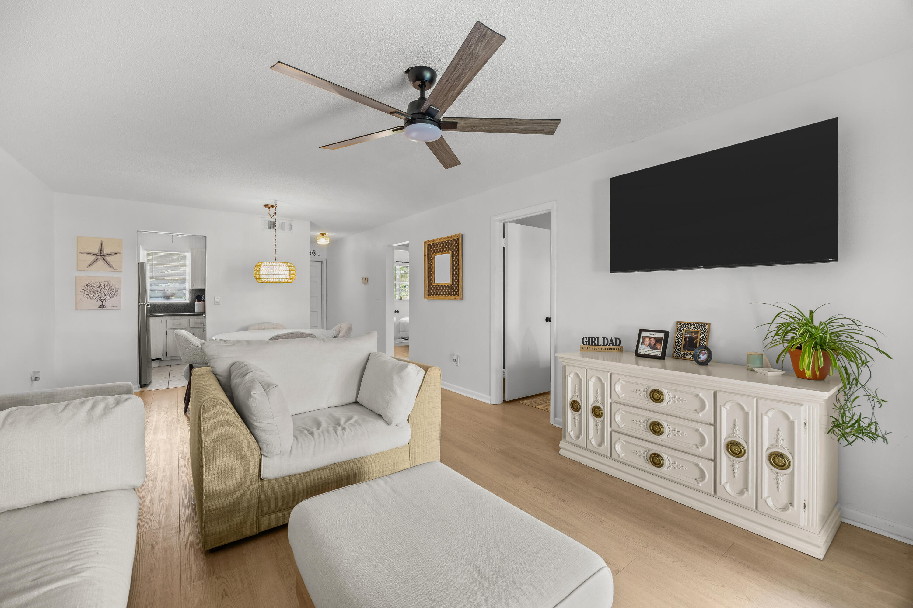 1917 Sw Palm City Road Apt G Property Photo 11