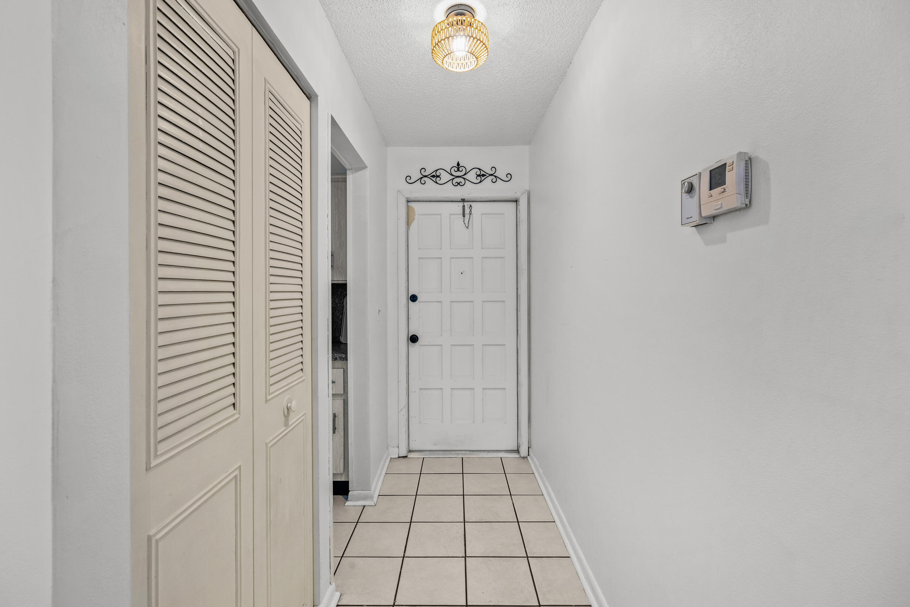 1917 Sw Palm City Road Apt G Property Photo 13