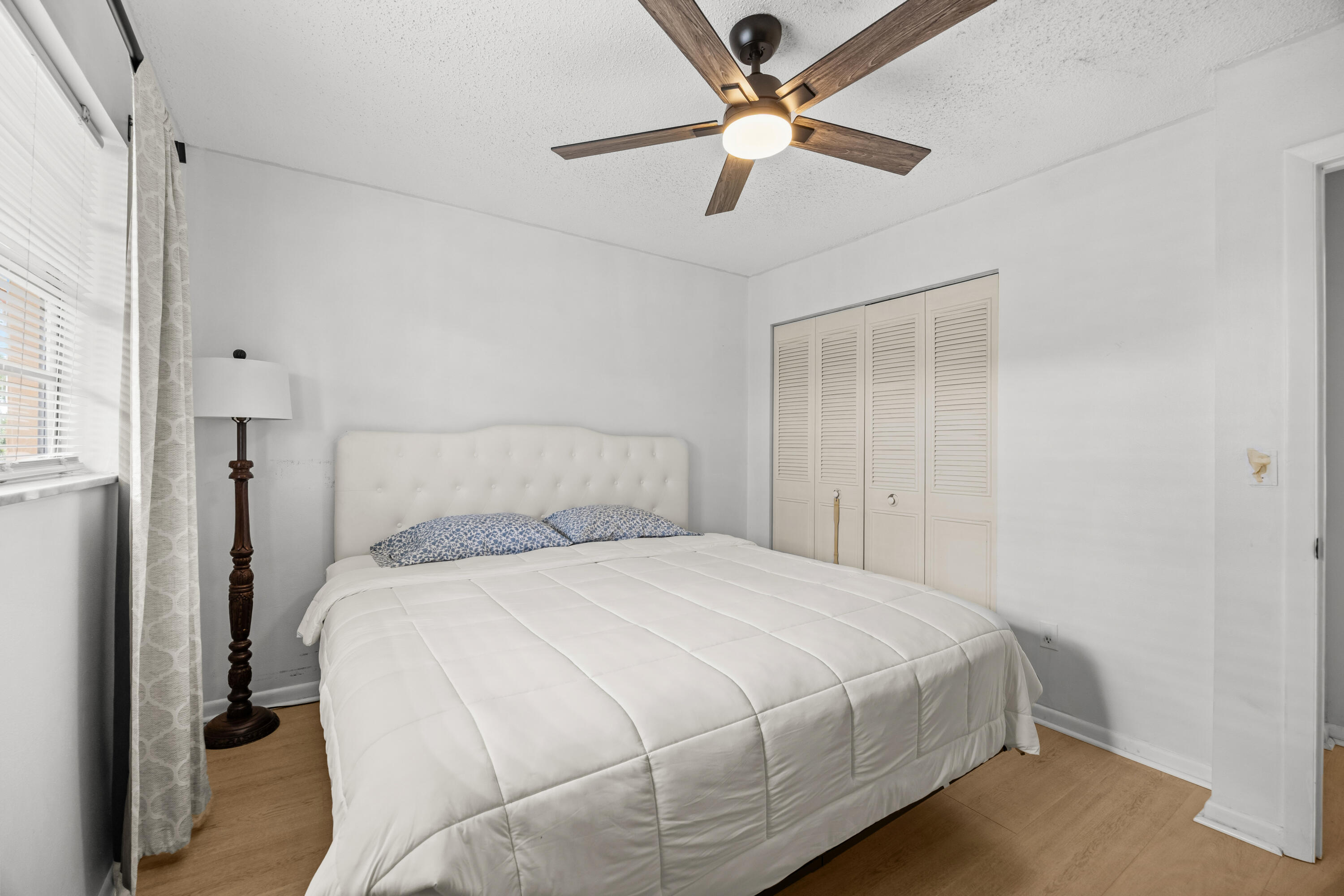 1917 Sw Palm City Road Apt G Property Photo 17
