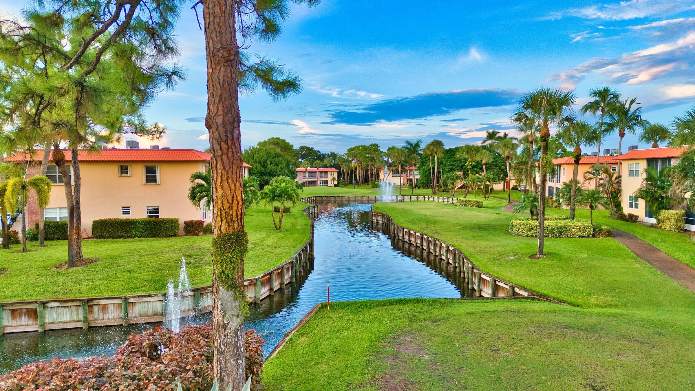 1917 Sw Palm City Road Apt G Property Photo 44