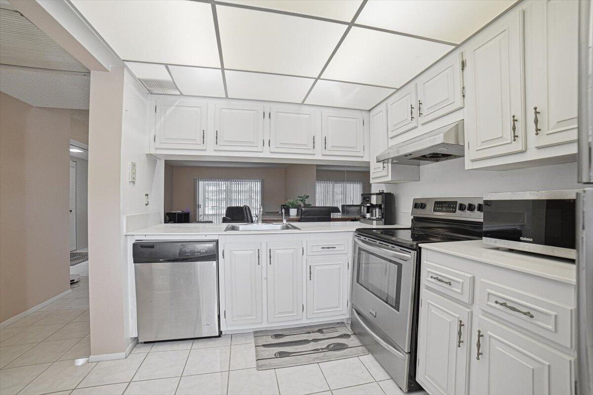 4602 Martinique Way A2 Property Photo 5