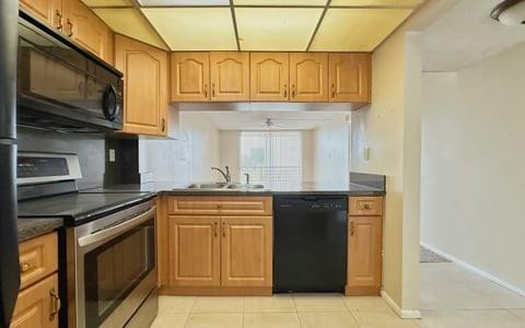 14195 SW 87th Street SW B207 Property Photo 1