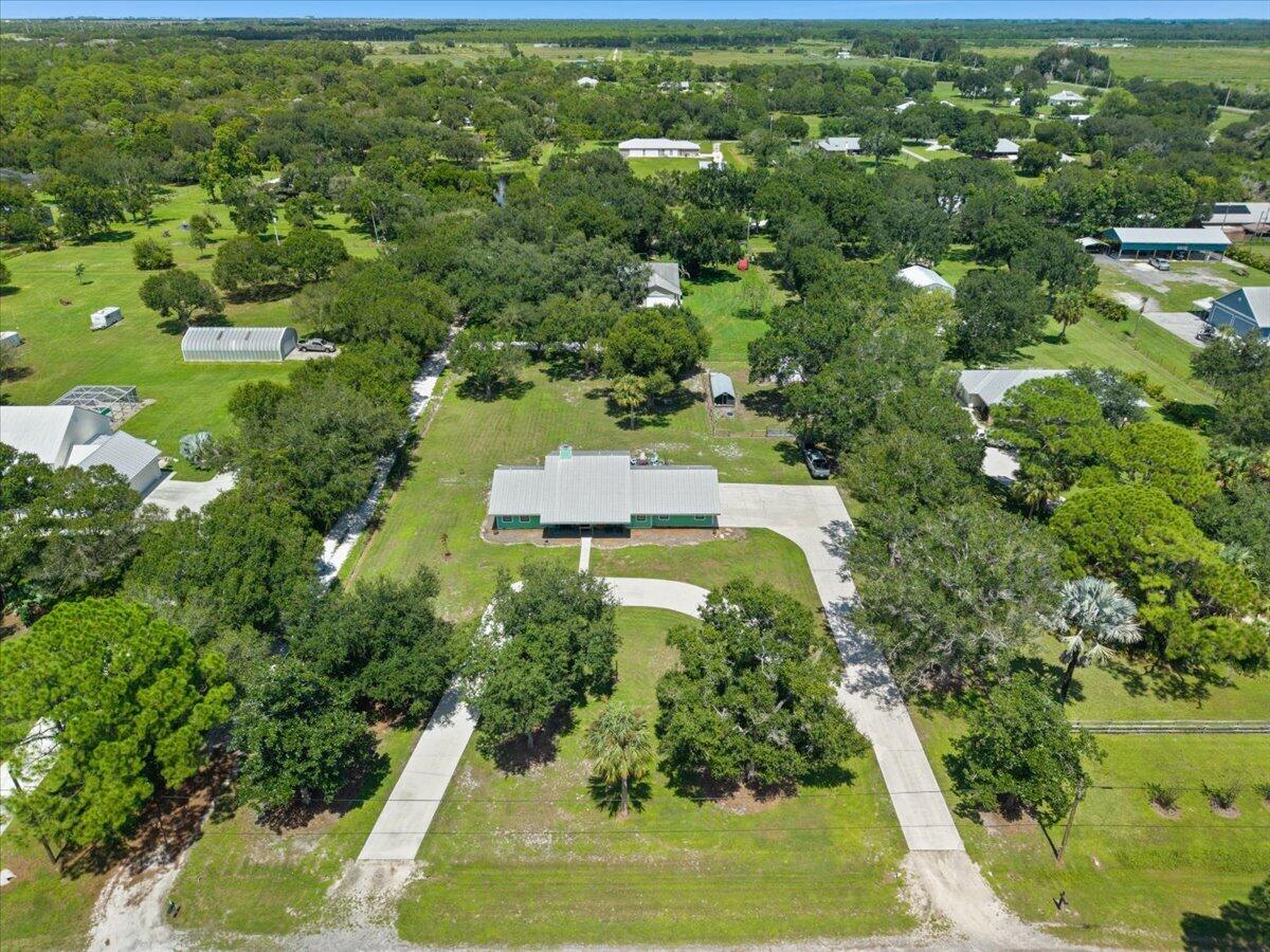 10880 Heil Road Property Photo 1