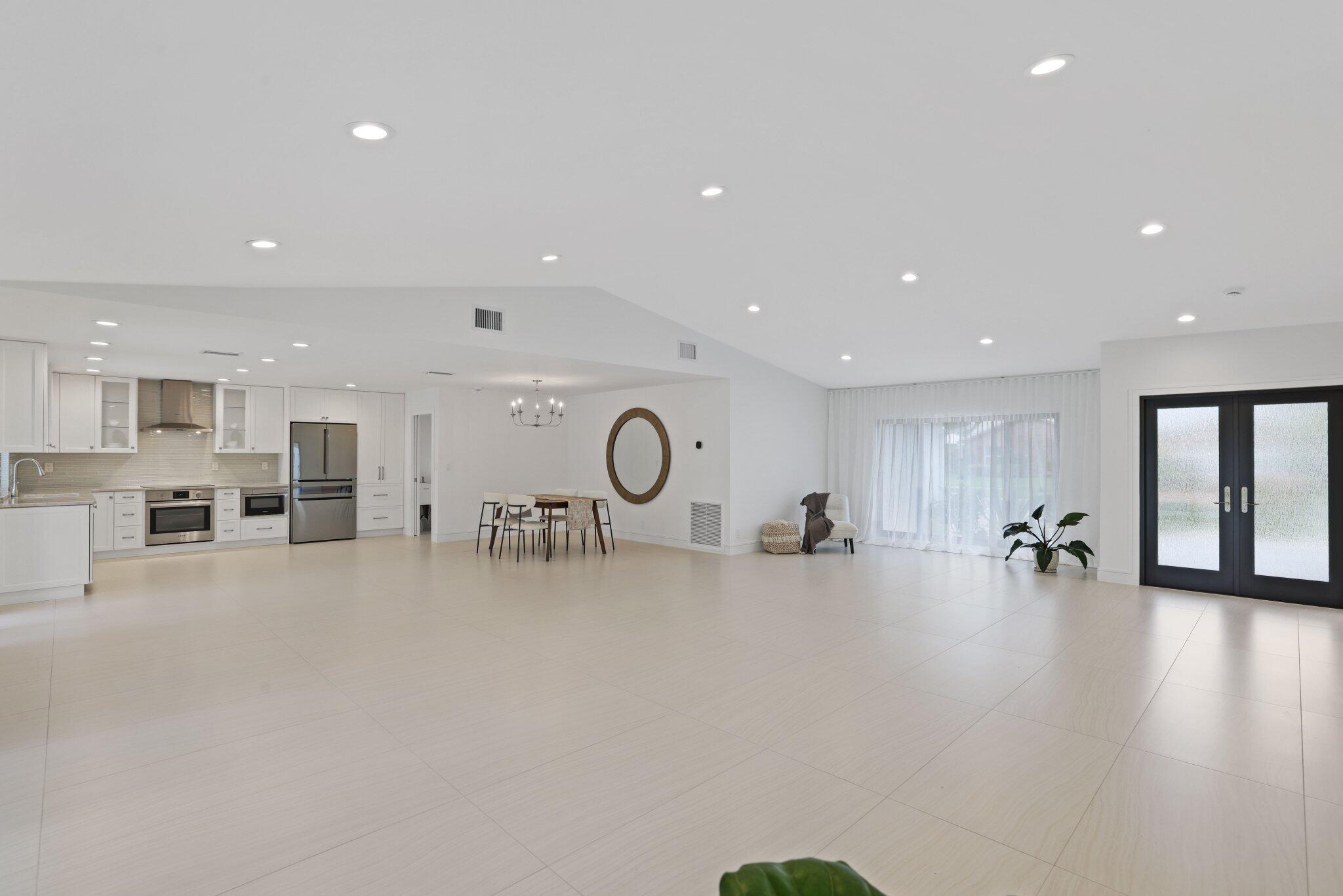 20195 Back 9 Drive Property Photo 5