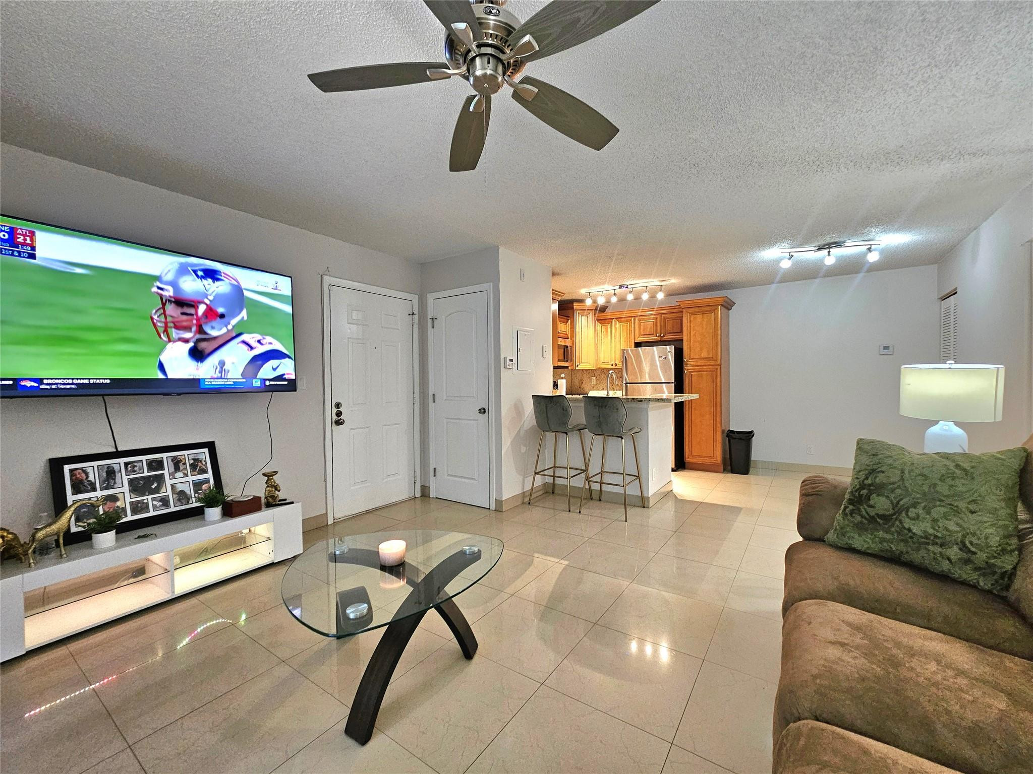 701 Lyons Road 13103 Property Photo 1