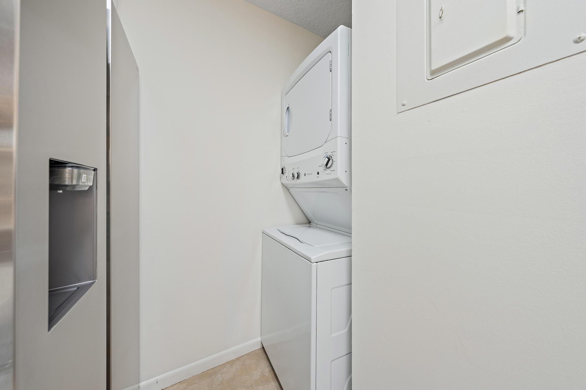 3404 Gardens East Drive 21a Property Photo 3