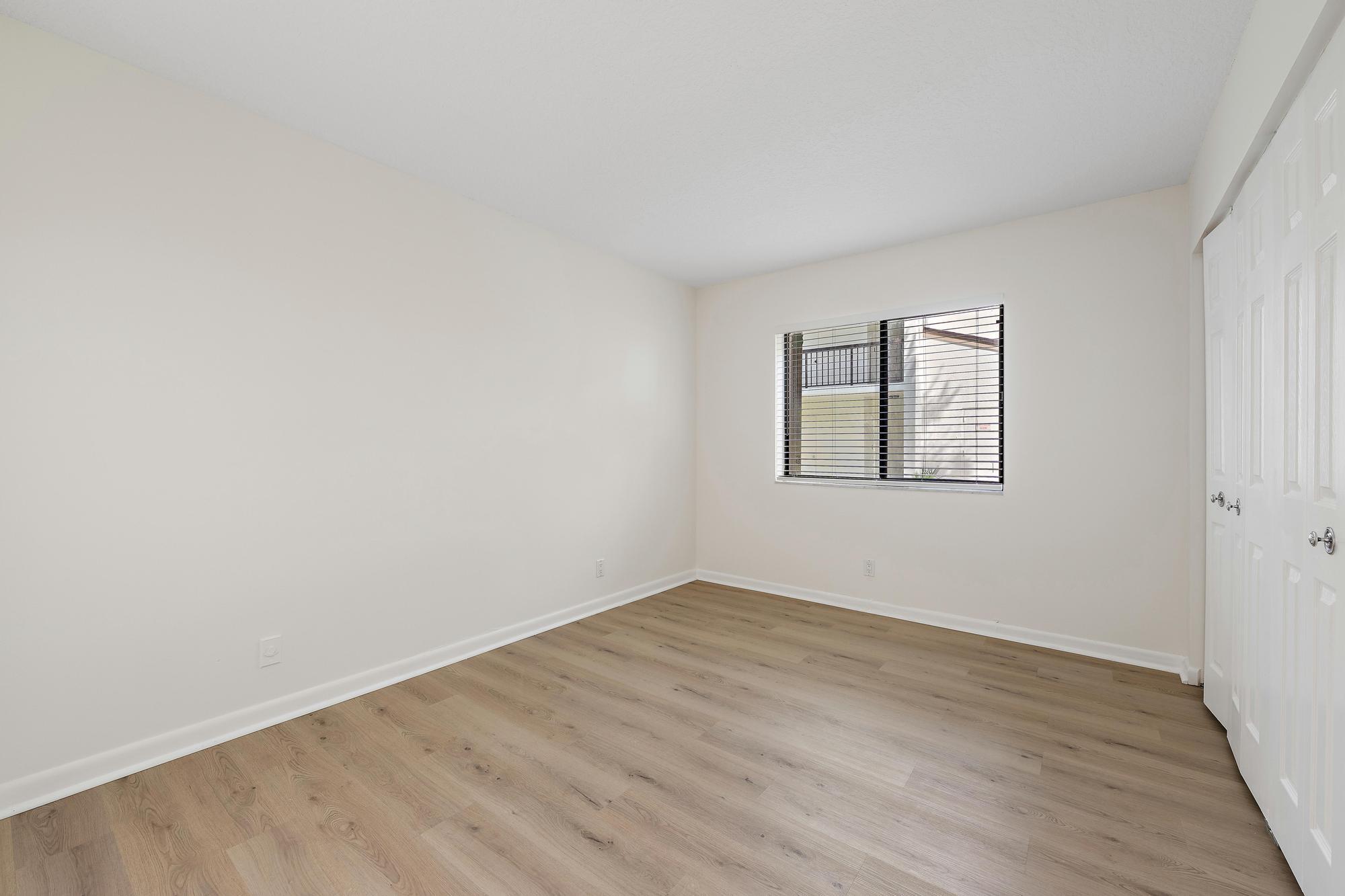 3404 Gardens East Drive 21a Property Photo 8