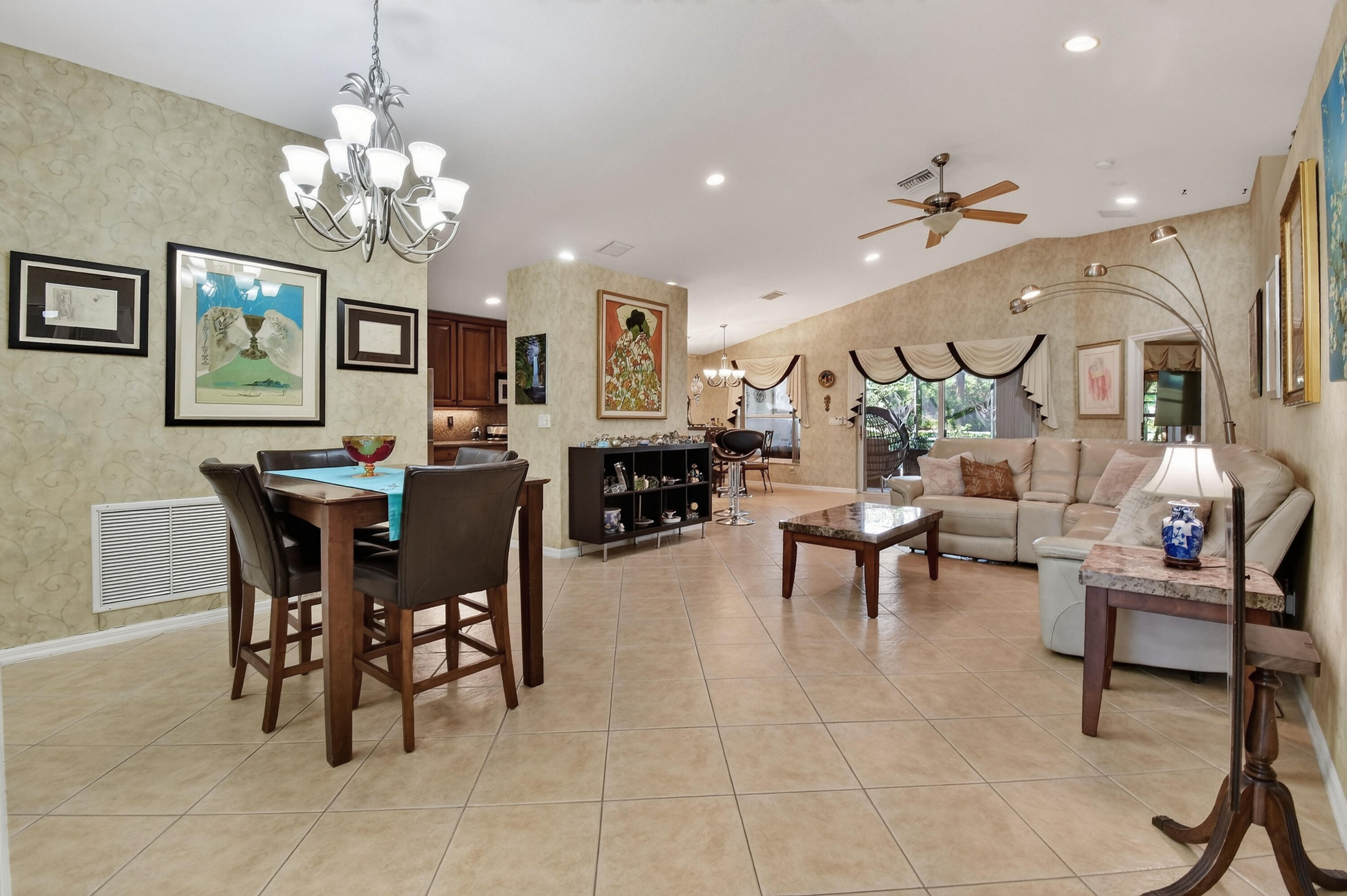 12107 Roma Road Property Photo 5