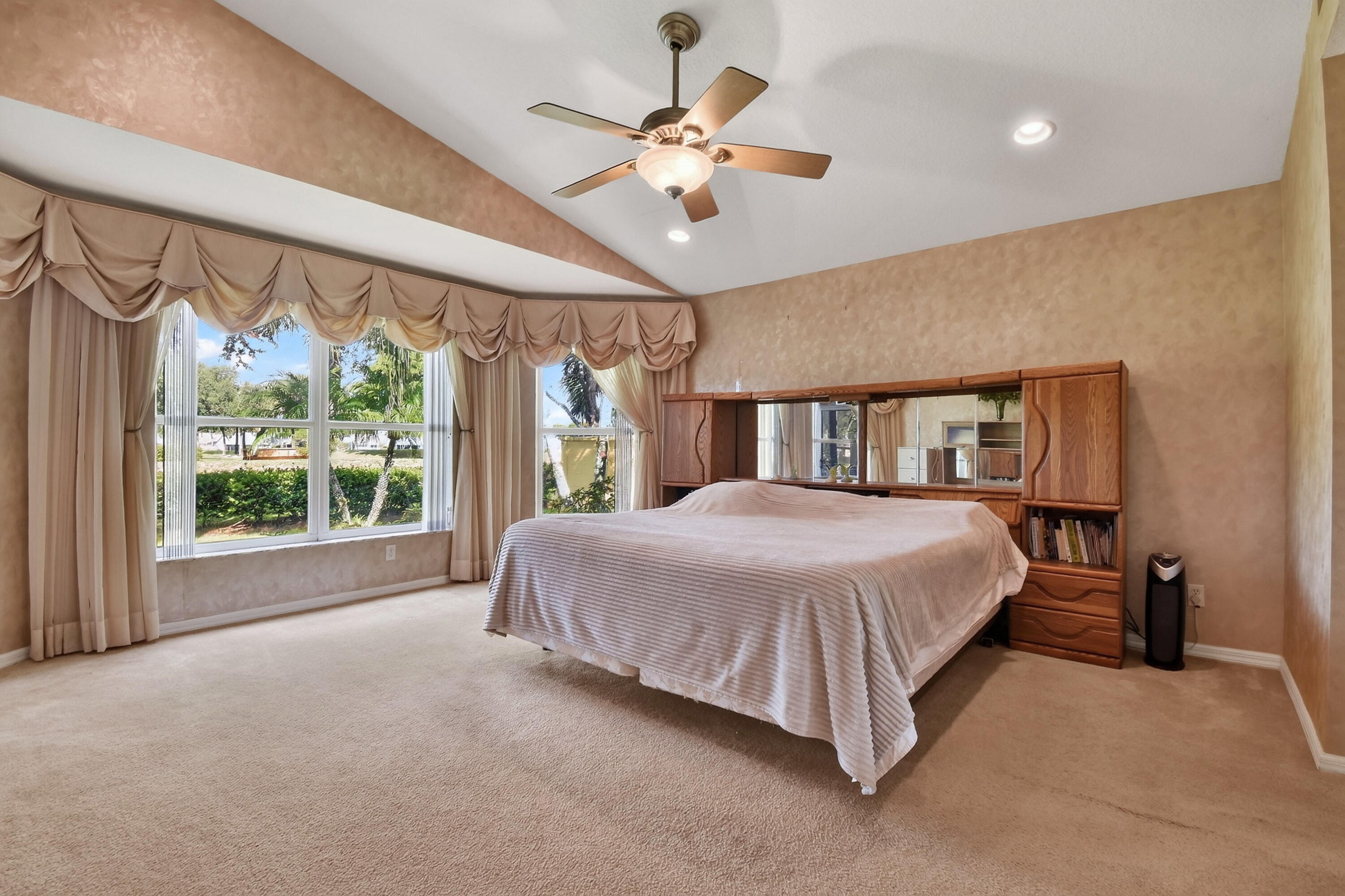 12107 Roma Road Property Photo 10