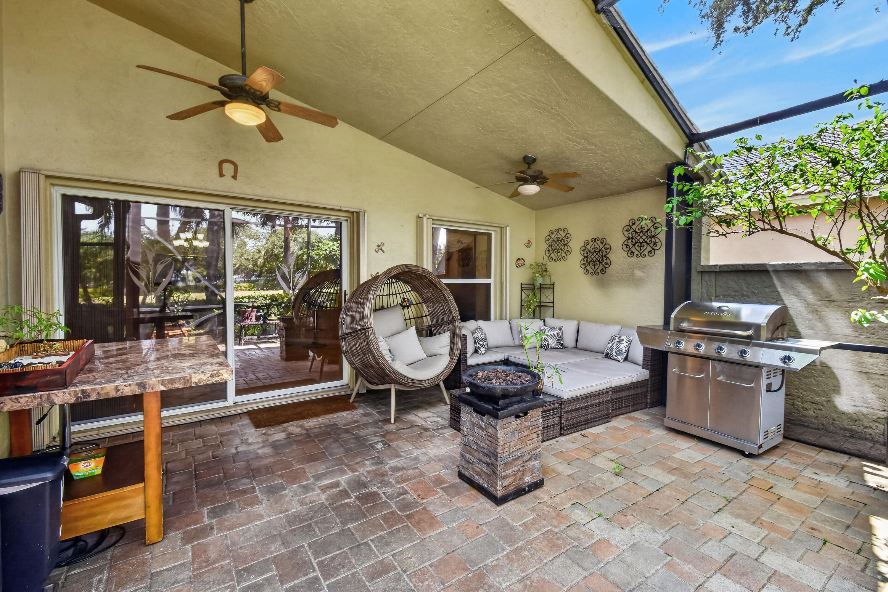 12107 Roma Road Property Photo 15