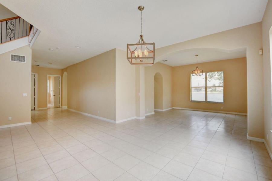 1388 Beacon Circle Property Photo 9
