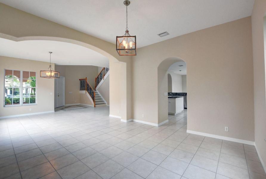 1388 Beacon Circle Property Photo 10