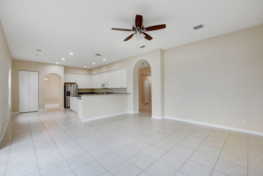 1388 Beacon Circle Property Photo 14