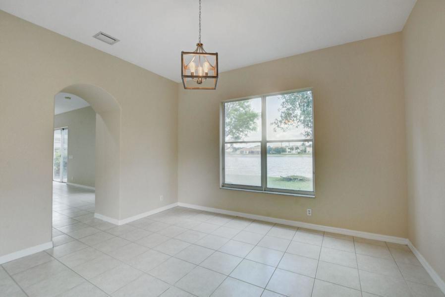 1388 Beacon Circle Property Photo 15
