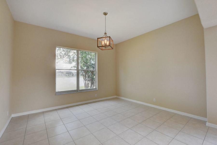 1388 Beacon Circle Property Photo 17