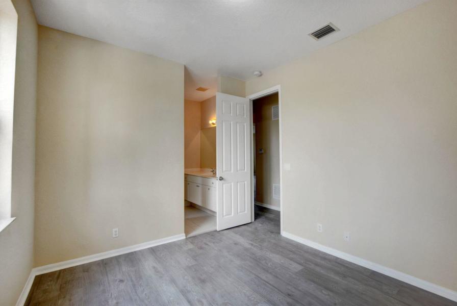 1388 Beacon Circle Property Photo 23