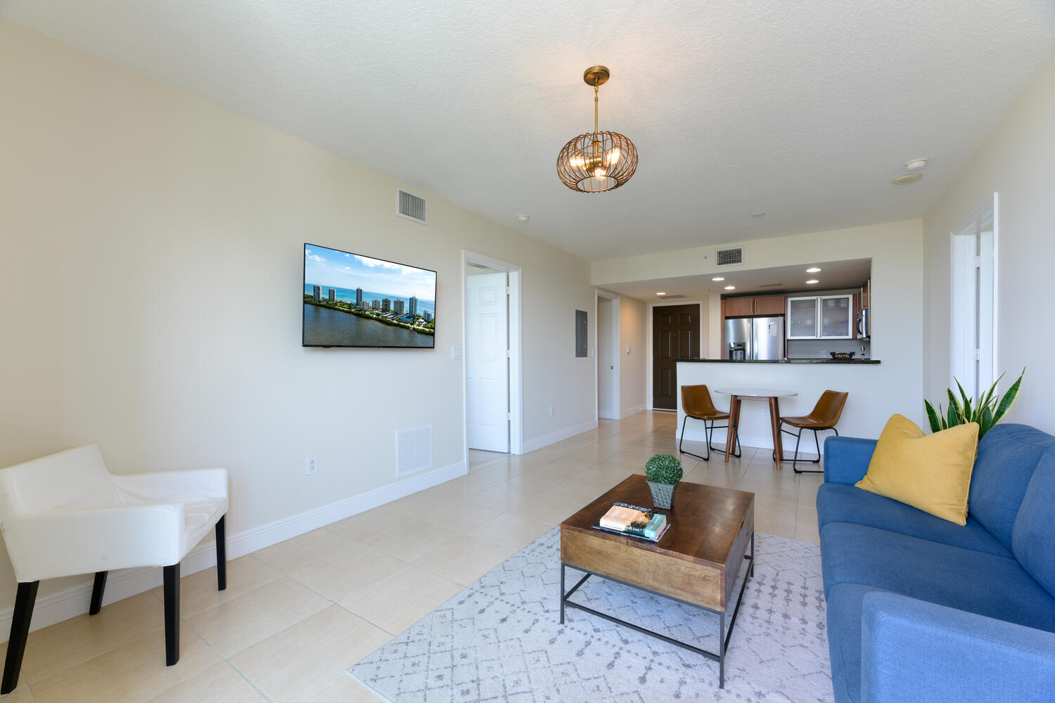 610 Clematis Street Property Photo 1