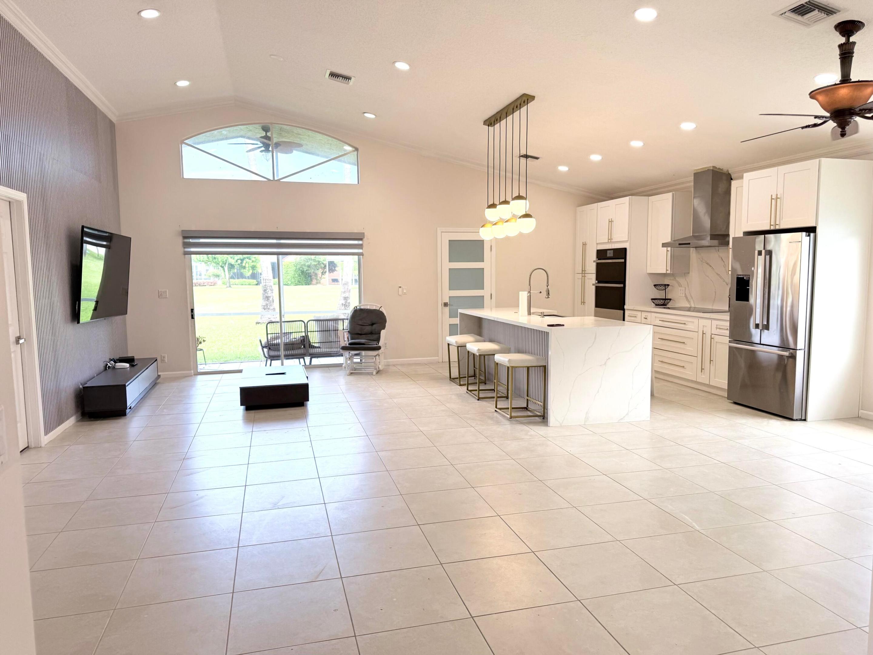 12390 Boneventure Drive Property Photo 2