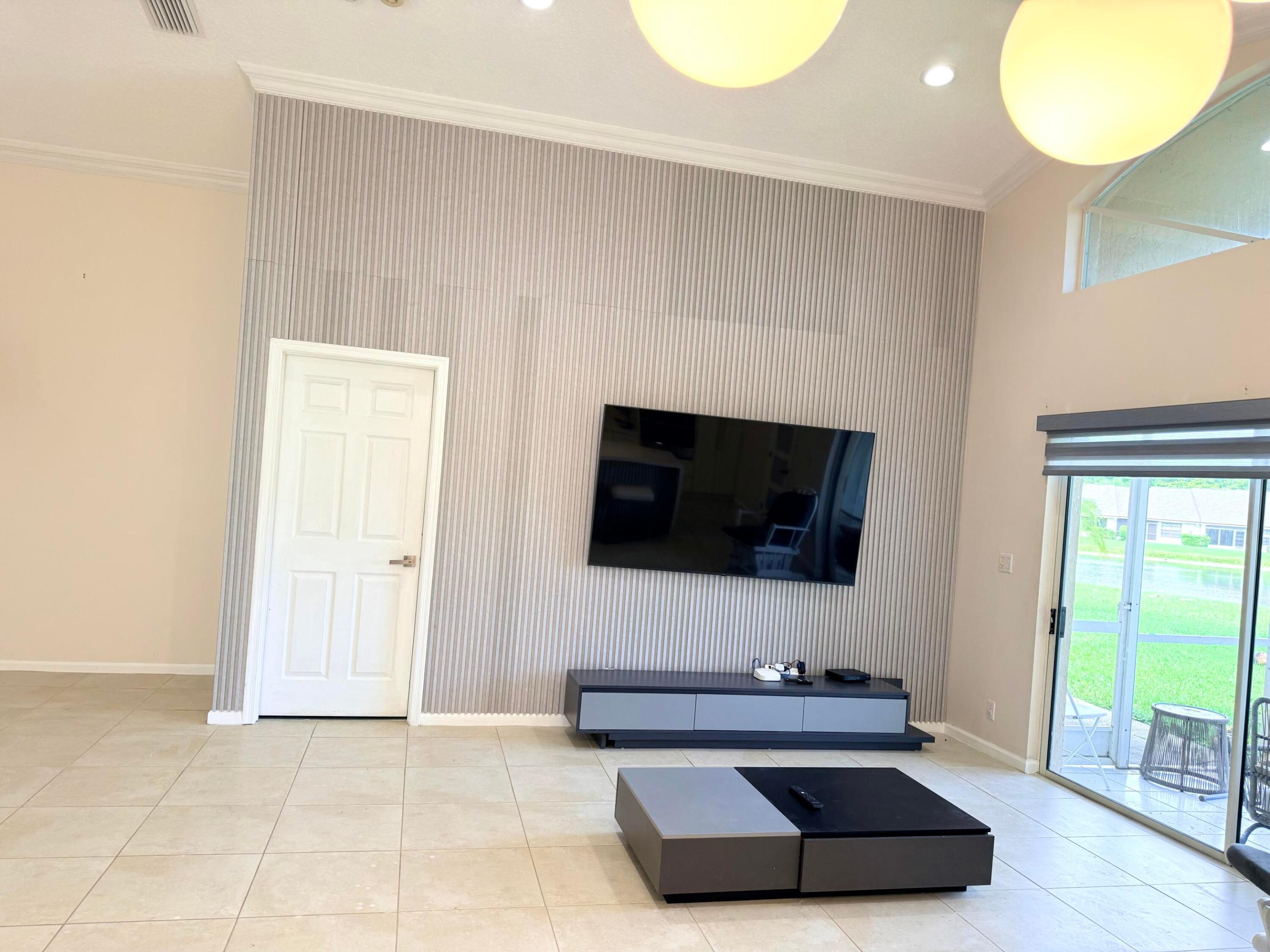 12390 Boneventure Drive Property Photo 4