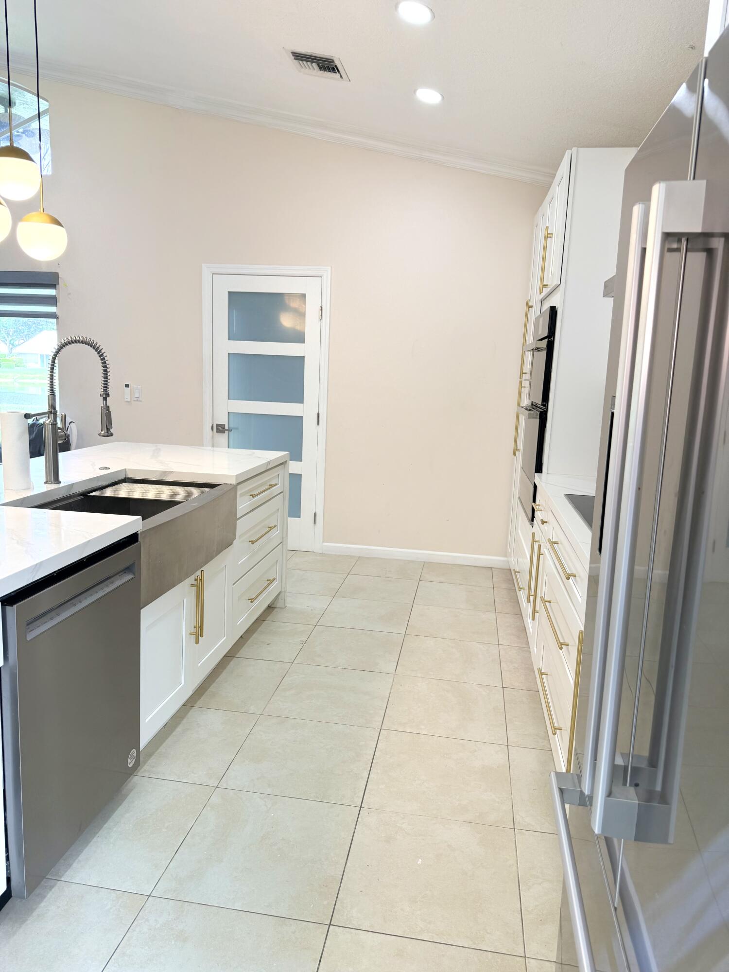12390 Boneventure Drive Property Photo 10