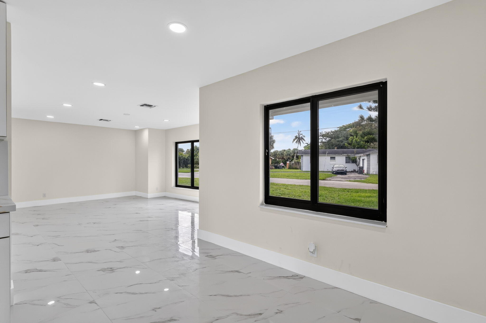 3185 Riddle Road Property Photo 16