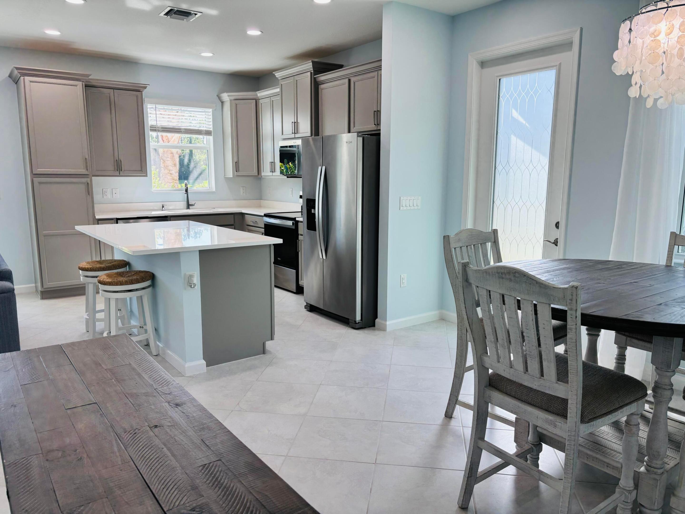 4302 Brookgreen Square Property Photo 8