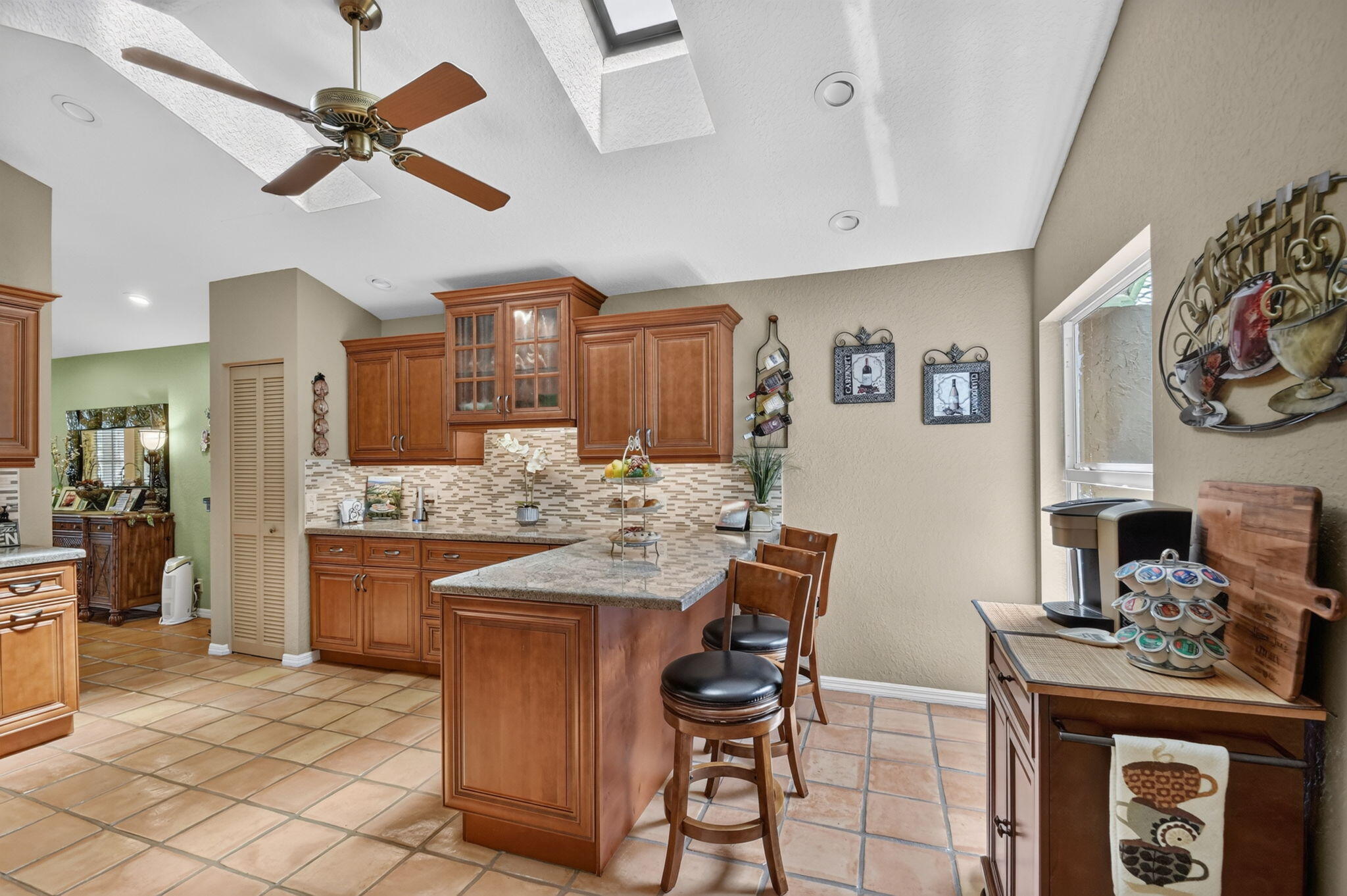 6097 Bay Isles Drive Property Photo 6
