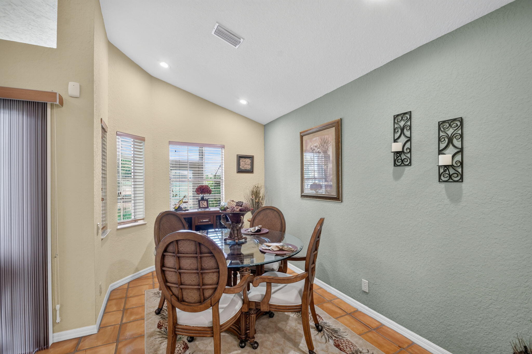 6097 Bay Isles Drive Property Photo 18