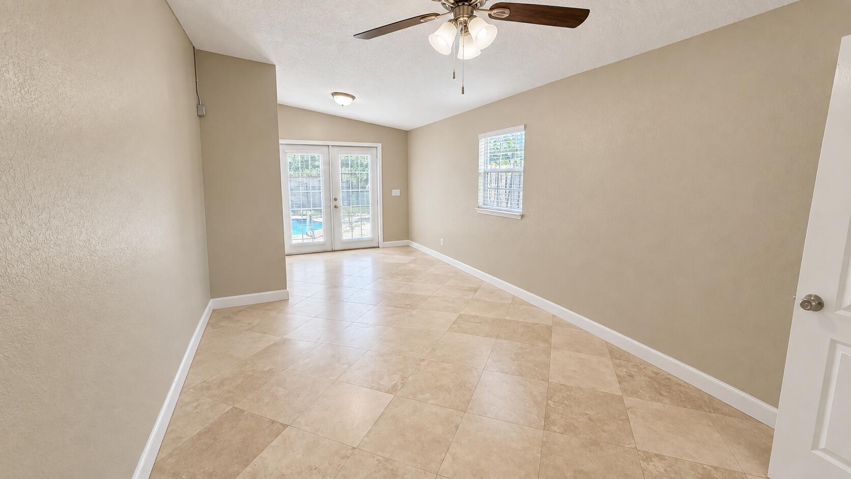 211 Dartmouth Drive Property Photo 23