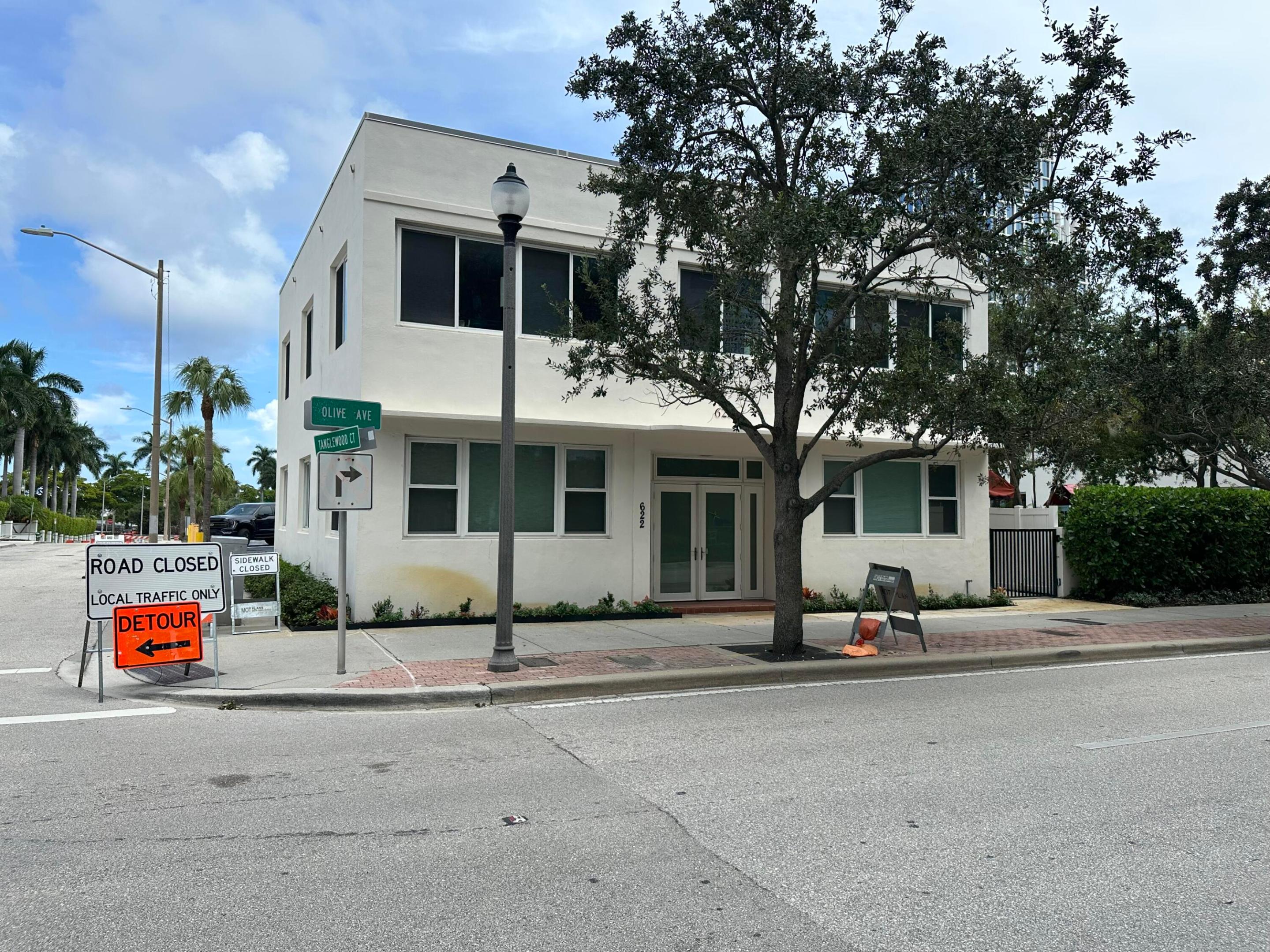 622 S Olive Avenue Property Photo 2