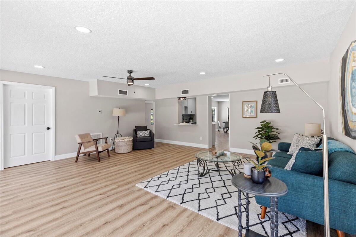1227 N Ocean Breeze Property Photo 10
