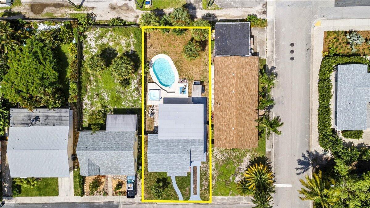 1227 N Ocean Breeze Property Photo 27