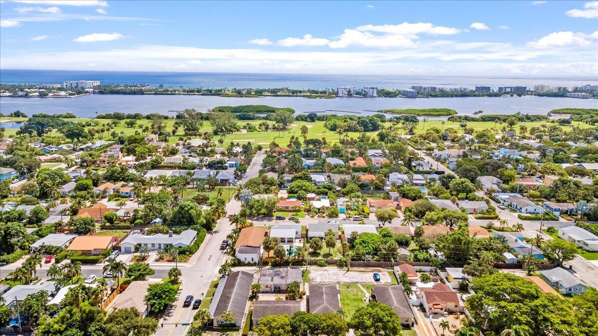 1227 N Ocean Breeze Property Photo 33