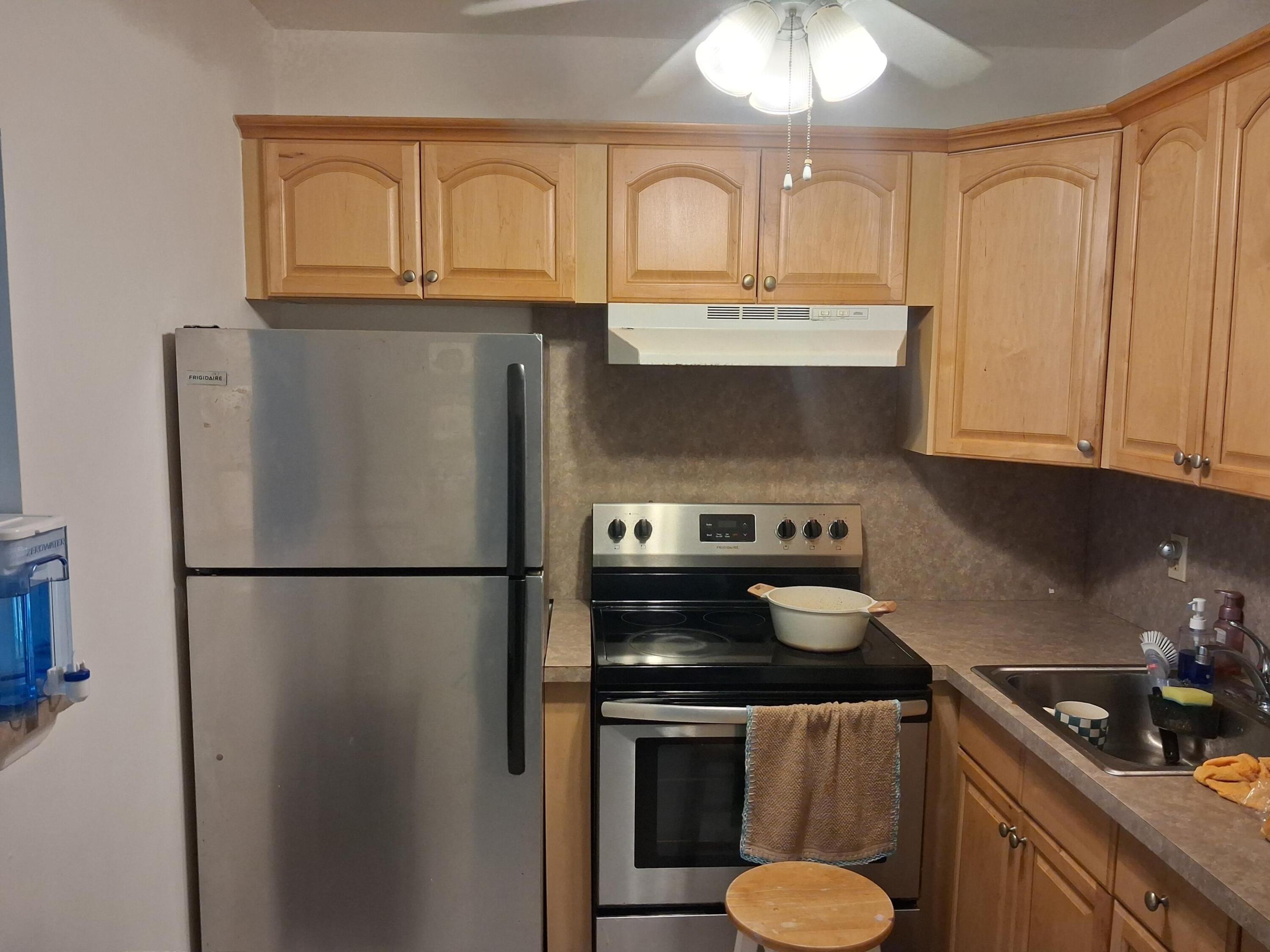 205 Fanshaw E Property Photo 1