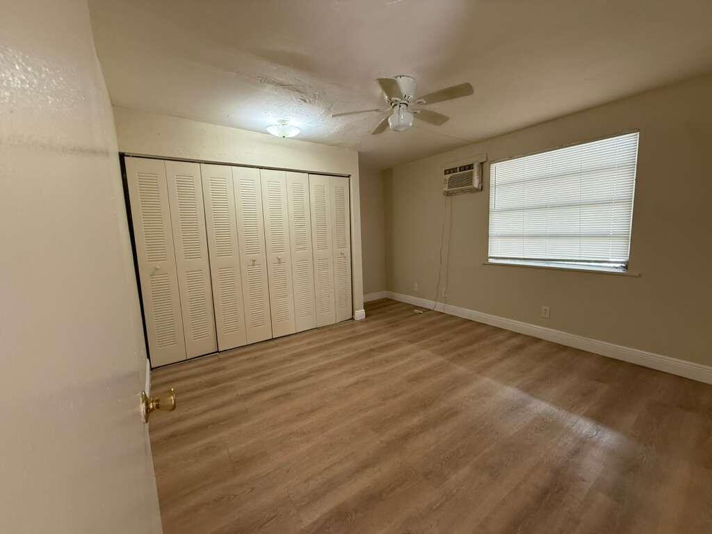 717 Sw 2nd Court Property Photo 5