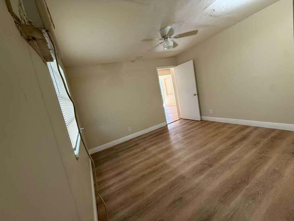 717 Sw 2nd Court Property Photo 6