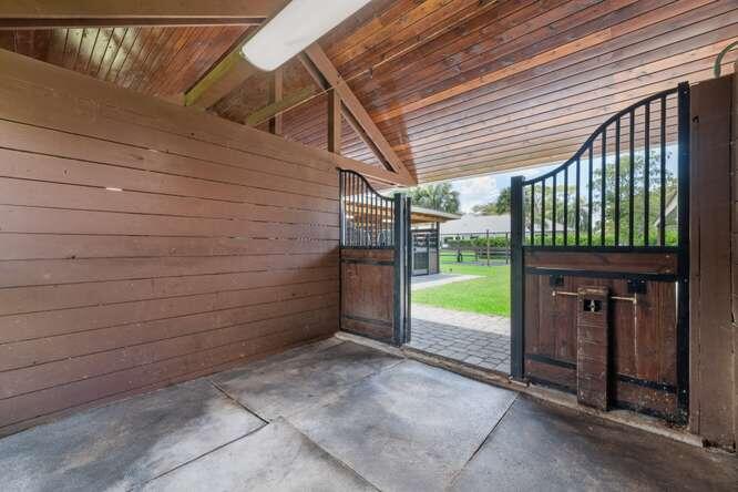 14902 Paddock Drive Property Photo 8