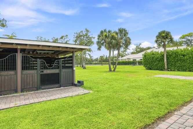 14902 Paddock Drive Property Photo 12