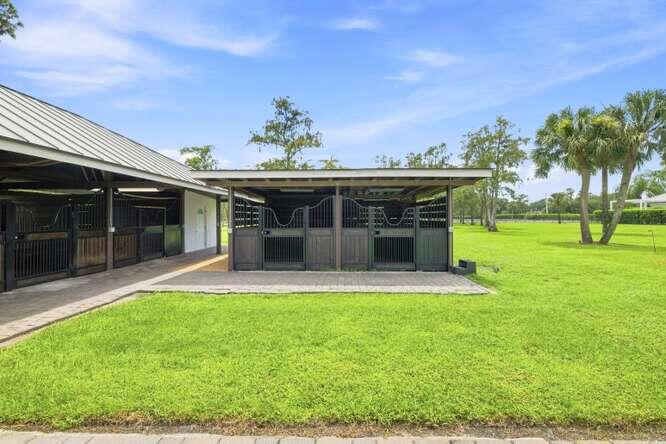 14902 Paddock Drive Property Photo 13
