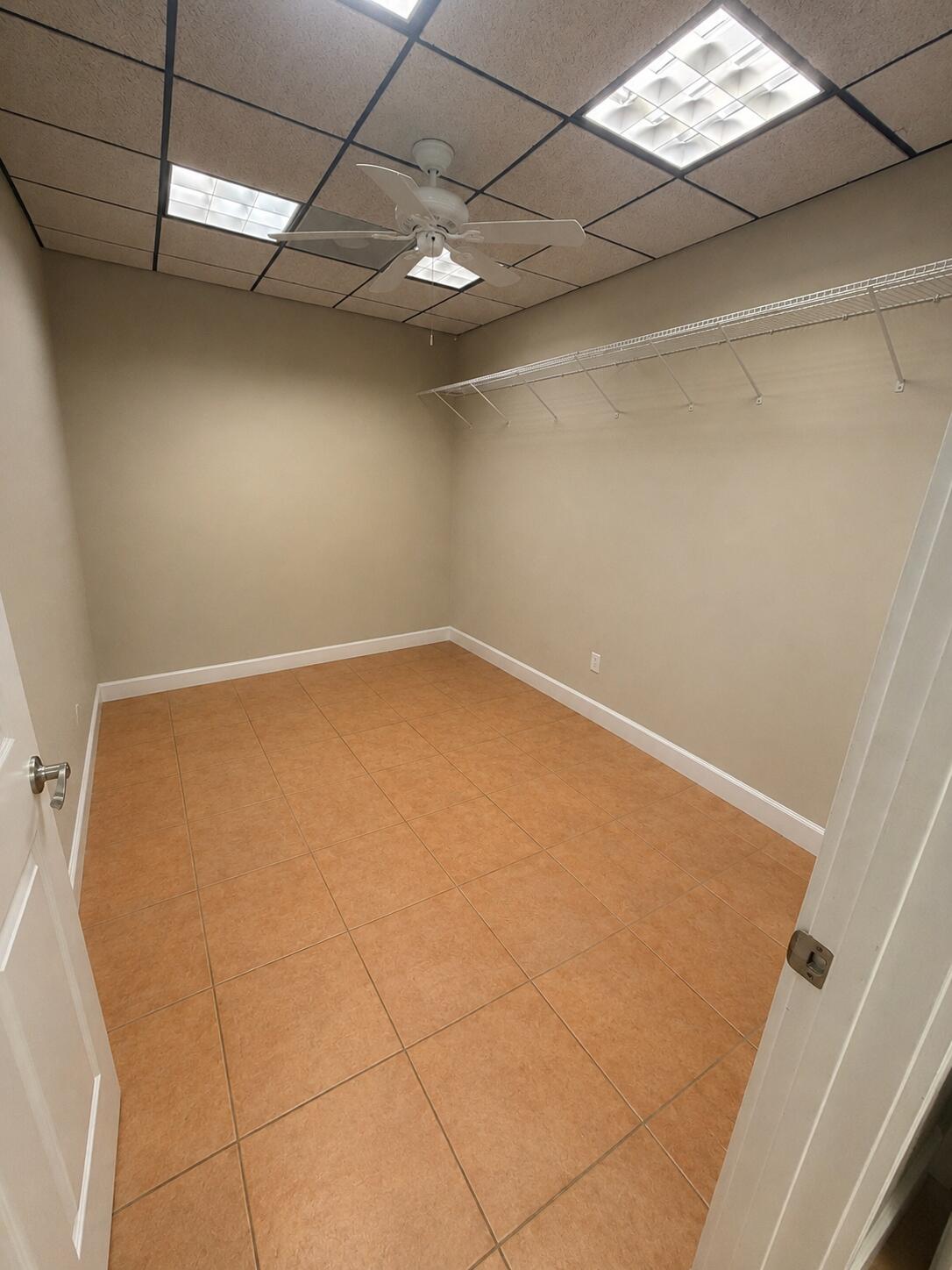 2646 Se Willoughby Boulevard C-4 Property Photo 5