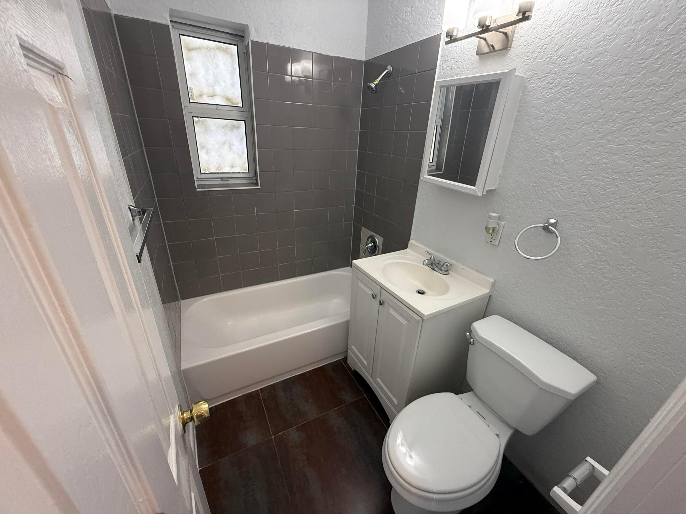1642 NW 13TH Court Property Photo 1