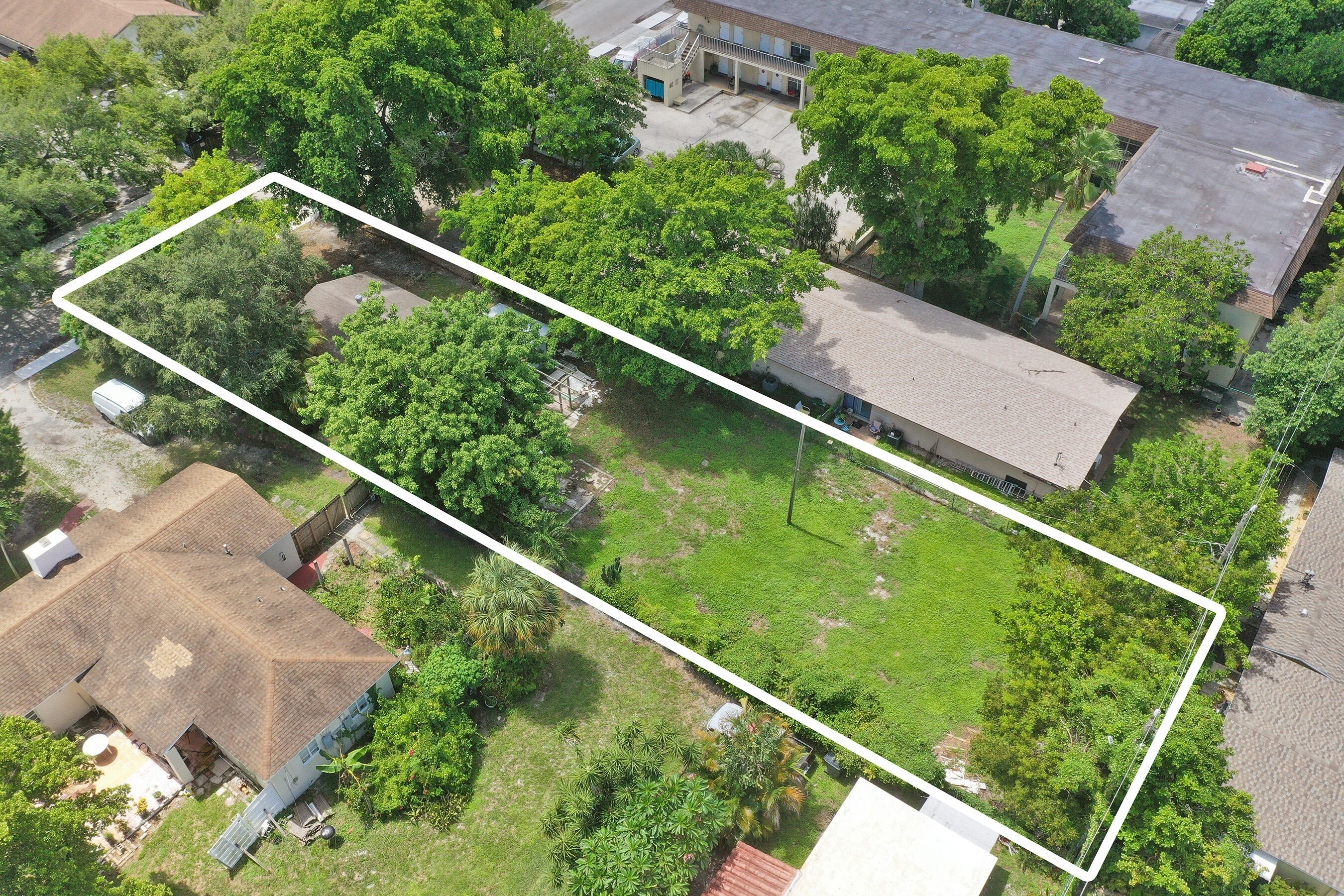 2315 Monroe Street Property Photo 4